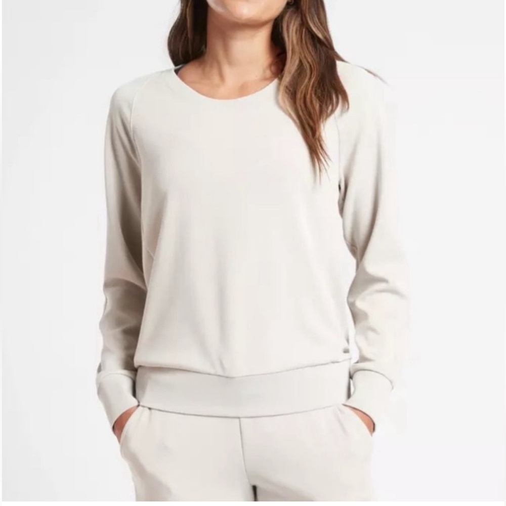 Athleta seasoft Sweatshirt
